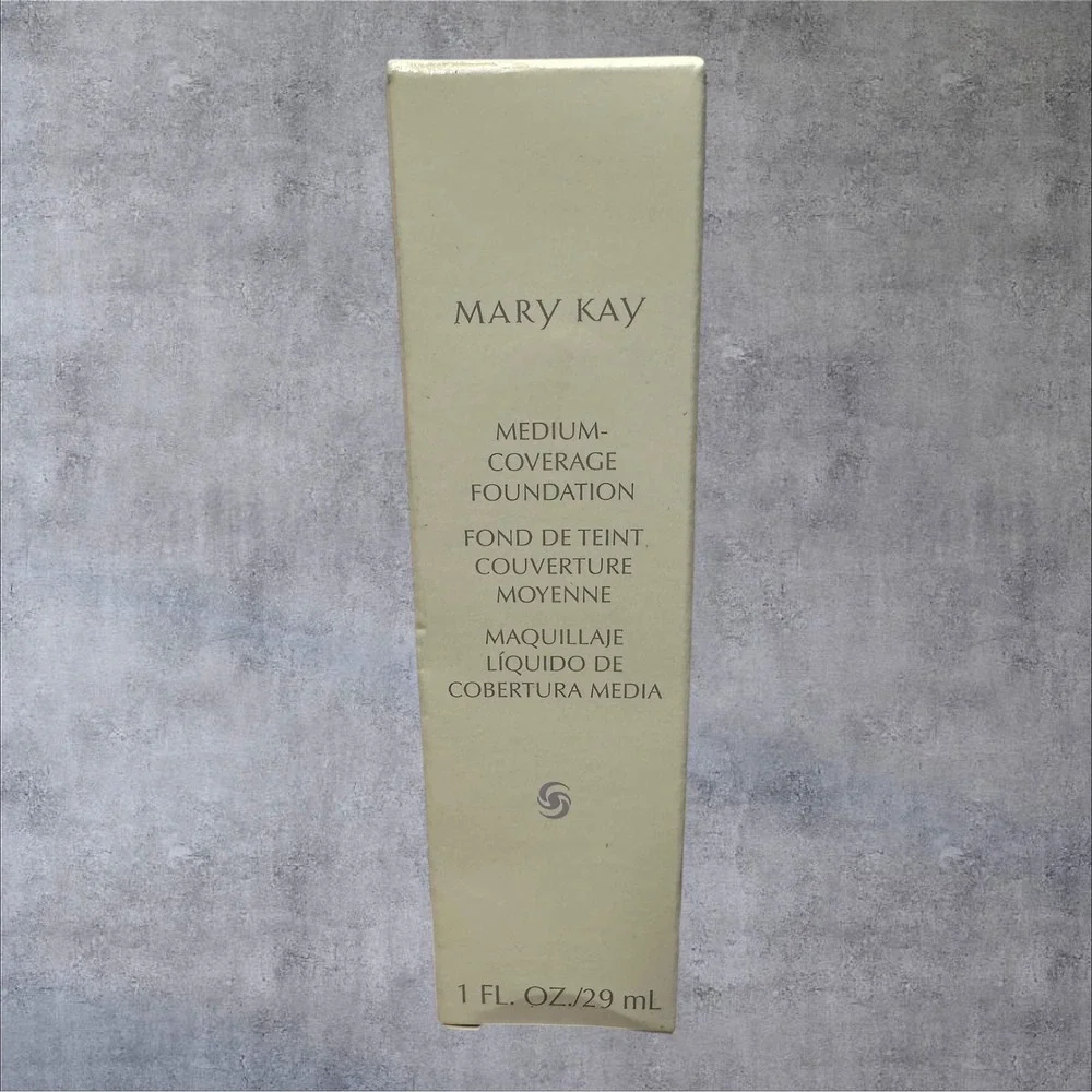Mary Kay Medium Coverage Foundation Ivory 202 356800 1oz‎ NEW - Pink Cap Liquid